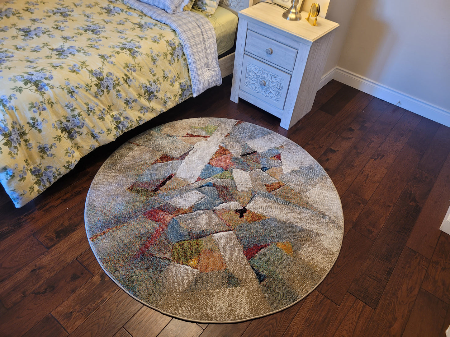 Diamond Art Abstract Area Rug. Beige, Sky Blue, and Coral Pink