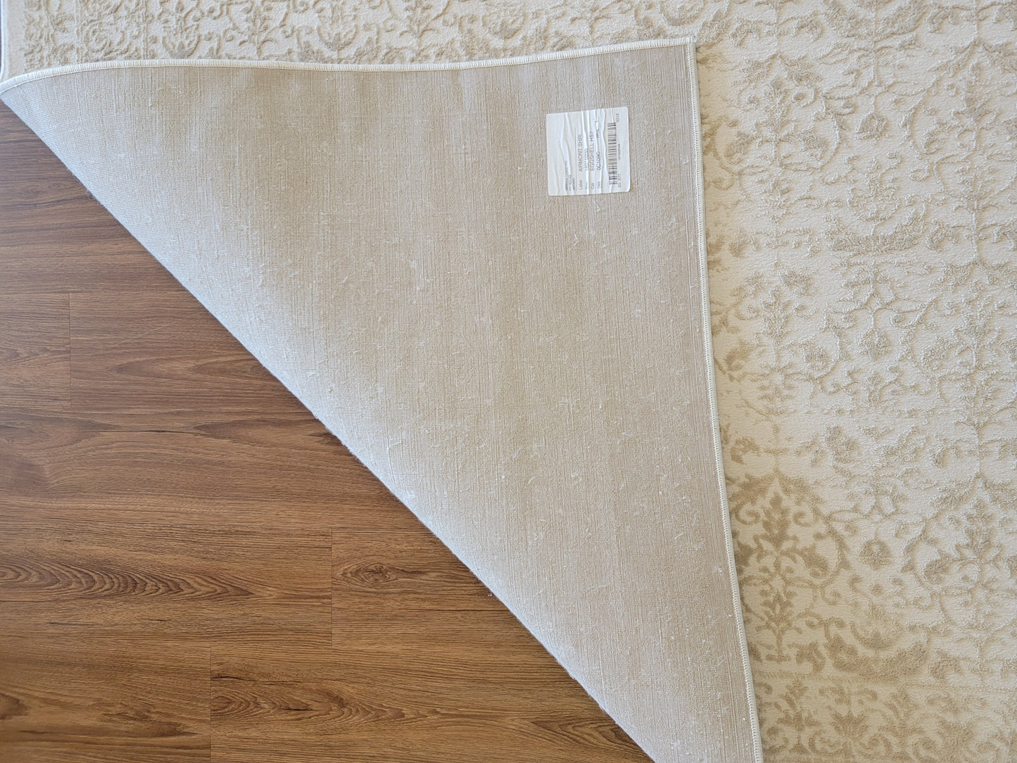 Airmont Damask Area Rug. Eggshell, White, and Beige