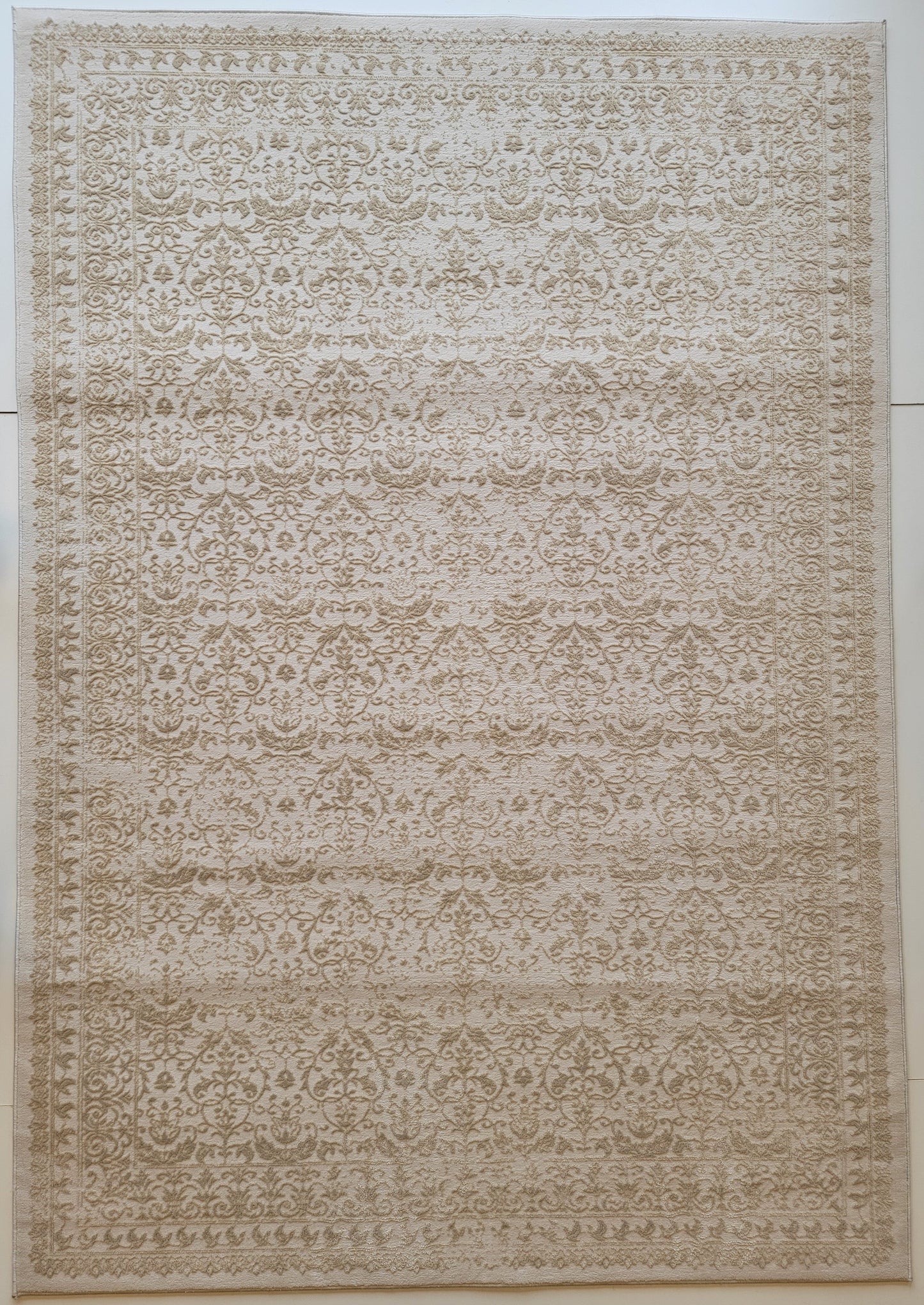 Airmont Damask Area Rug. Eggshell, White, and Beige