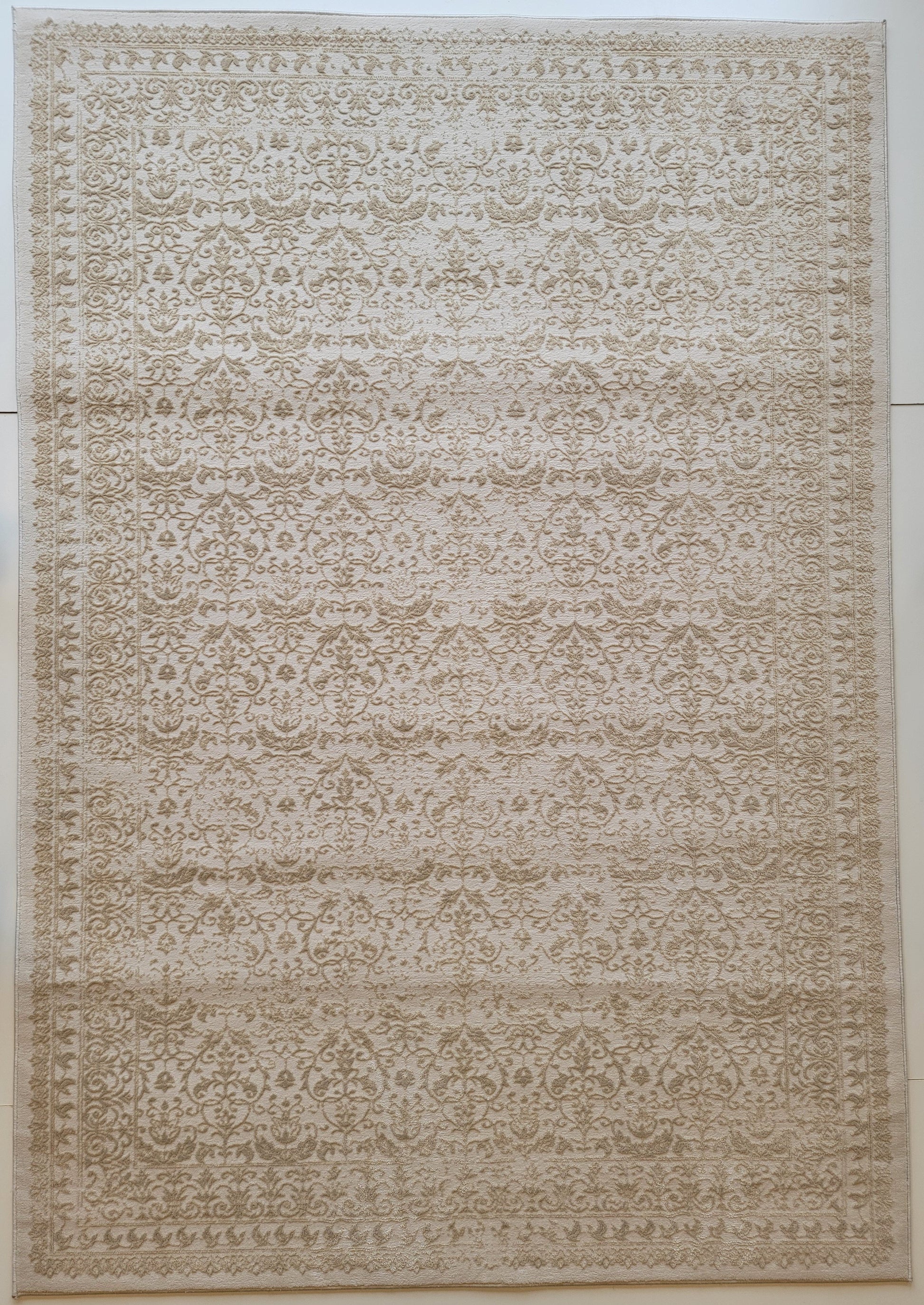 Airmont Damask Area Rug. Eggshell, White, and Beige