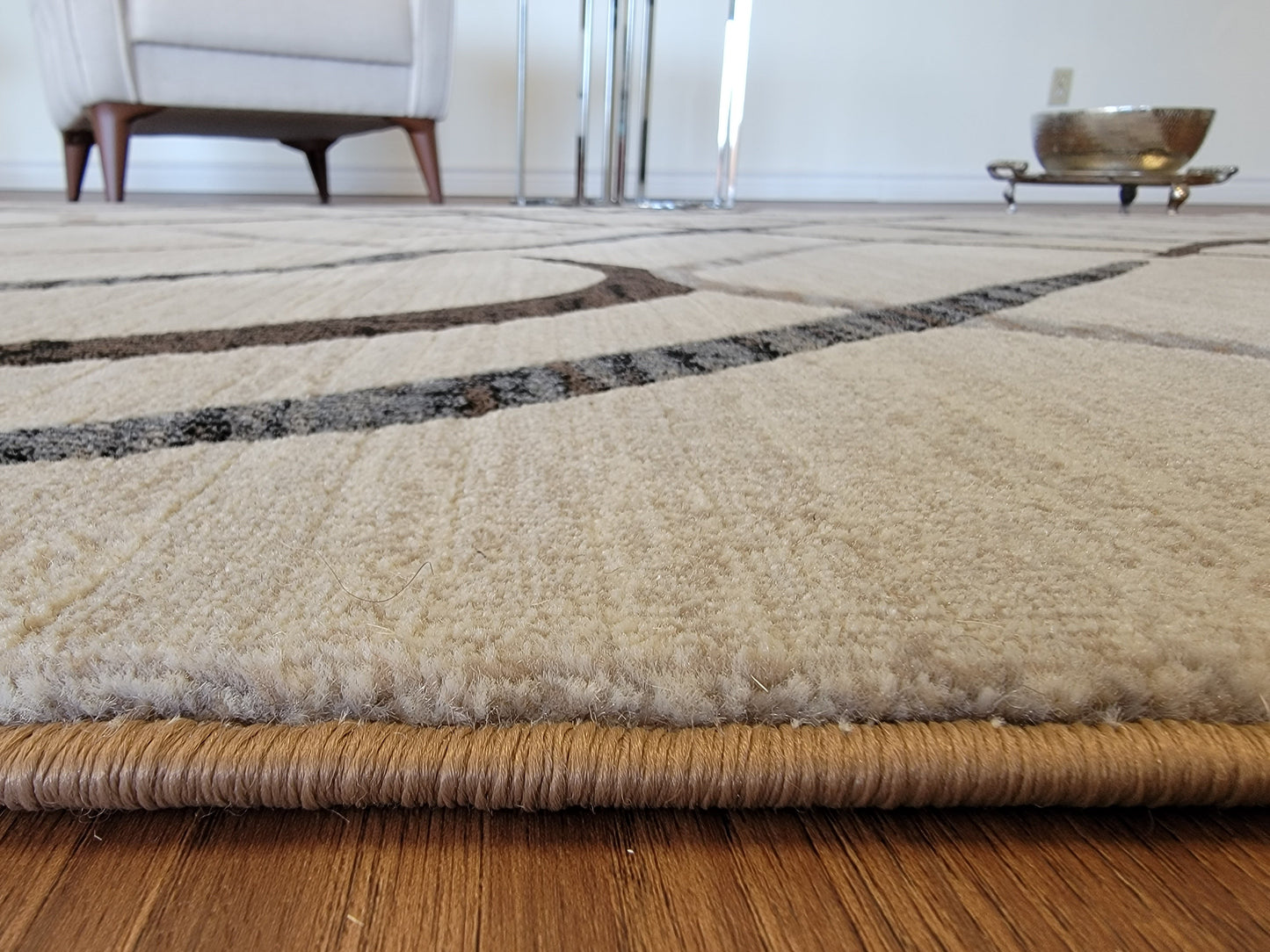 Baguette Geometric Area Rug. Beige with Curved lines