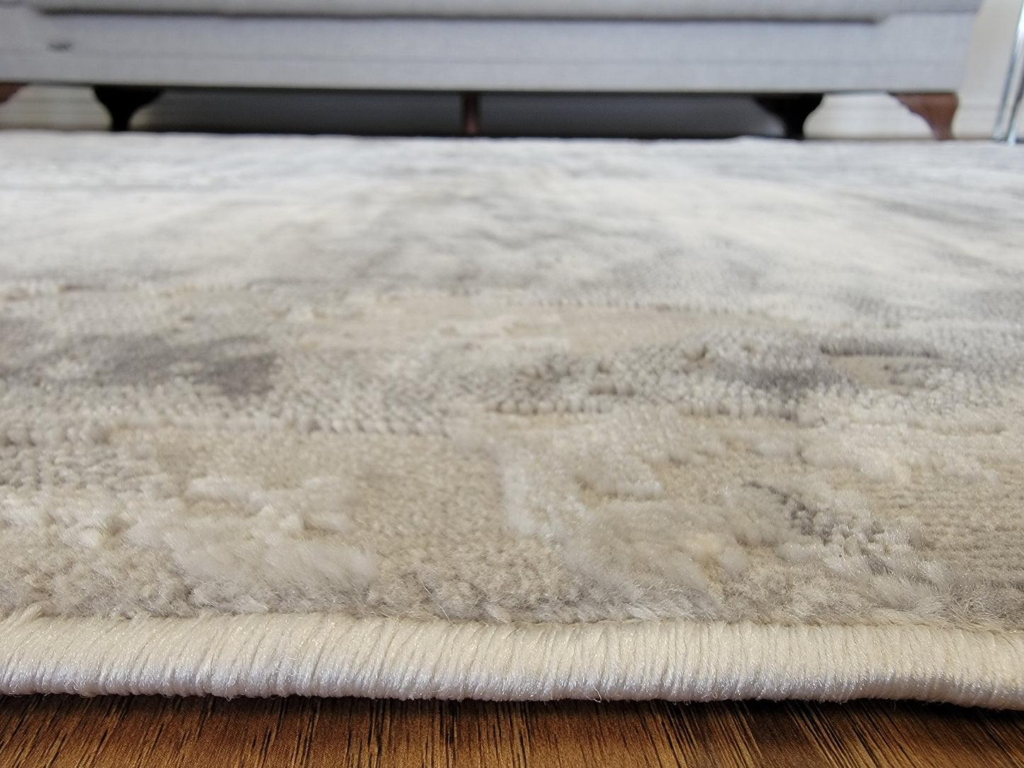 Cozy Abstract Area Rug. White, Ash Gray, and Dim Gray